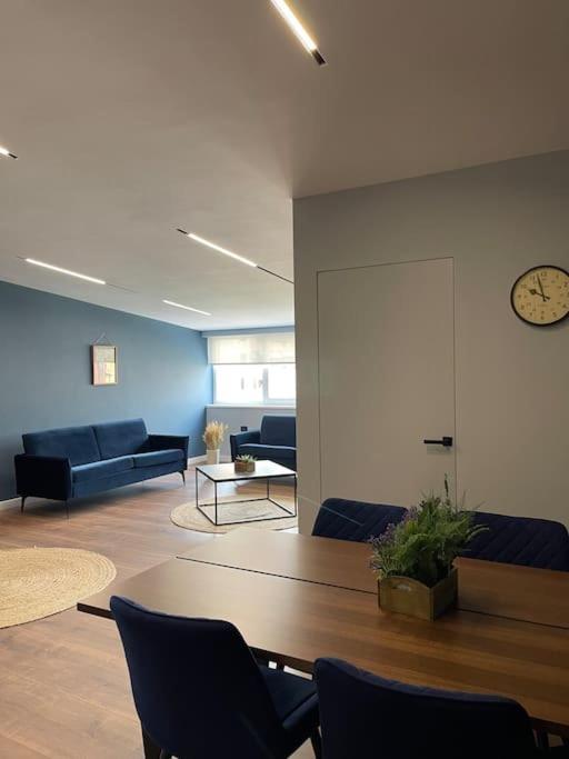 דירות טיראנה Voyage Penthouse מראה חיצוני תמונה